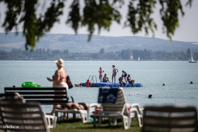 Kora reggel és este lehet ingyenesen strandolni