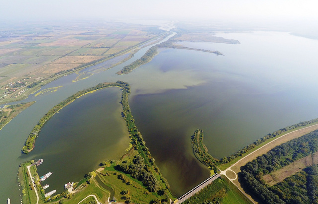 A kánikula miatt a Tisza-tóból napi egymilliárd liter víz párolog el