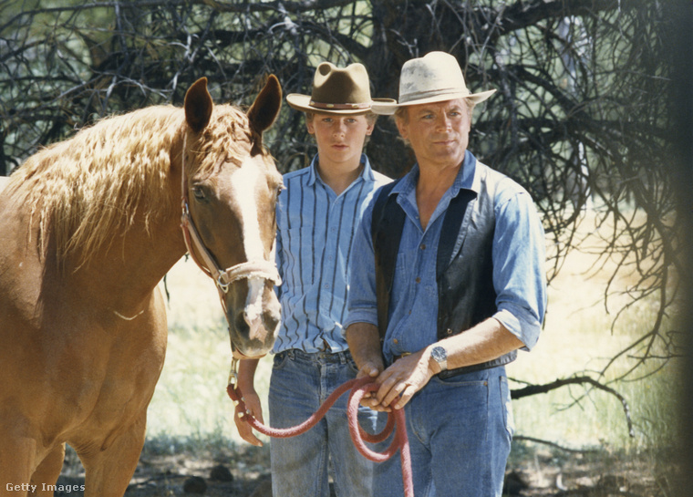 Terence HillA Hill-házaspár nagy szeretetben nevelte fiait, akik később néhány Terence Hill-filmben is szerepet vállaltak