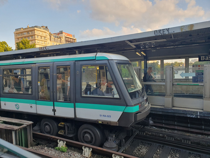 Párizsi gumikerekes metró az 1-es vonal Bastille álllomásán. - Fotó: Juhász Péter/Totalcar