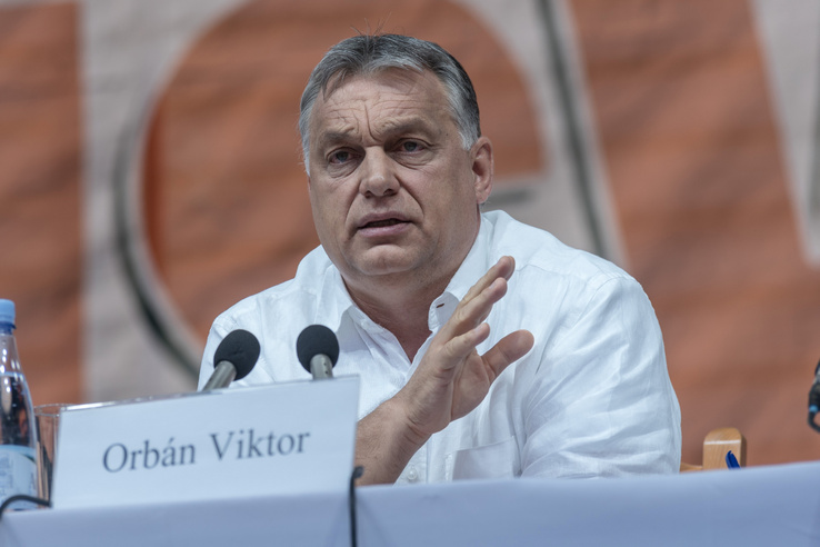 Botrány és tüntetés, Orbán Viktor visszatér emlékezetes beszédeinek helyszínére
