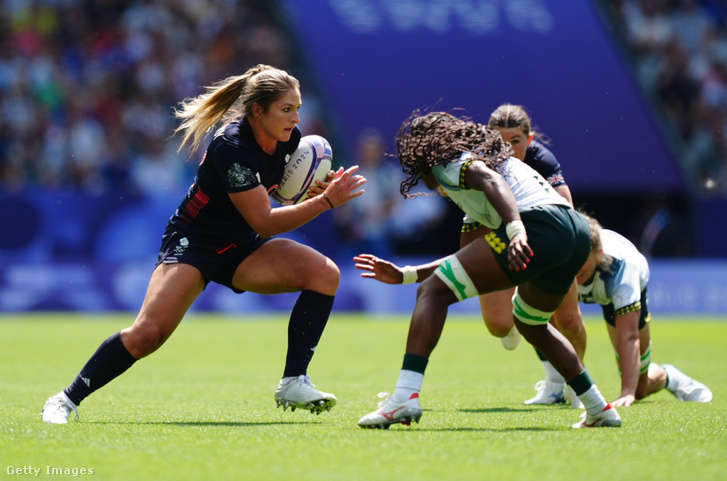 Amy Wilson-Hardy a Dél-Afrika elleni női rögbimérkőzésen a Stade de France-ban a 2024-es párizsi olimpiai játékok harmadik napján