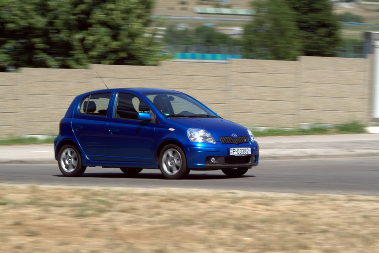 A Yaris TS esetén is a súly a kulcsszó