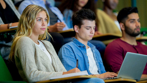 Mennyi diákhitelt lehet felvenni, és milyen bankszámlát válassz mellé?