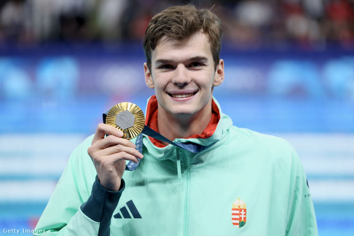 Kós Hubert olimpiai bajnok 200 méter háton
