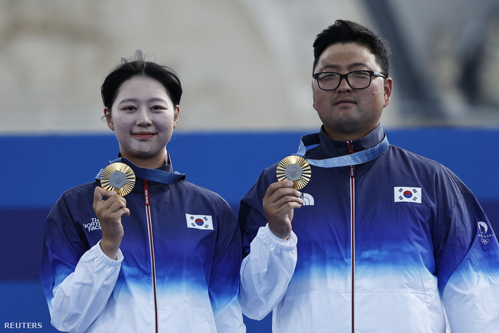 Lim Szihjeon és Kim Vudzsin az aranyéremmel 2024. augusztus 2-án
