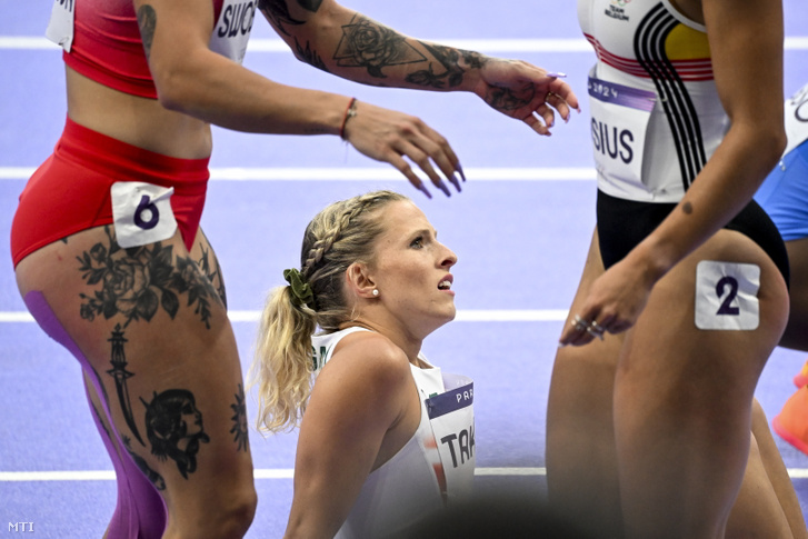 Takács Boglárka a női 100 méteres síkfutás elődöntője után a 2024-es párizsi nyári olimpián a párizsi Stade de France-ban 2024. augusztus 3-án