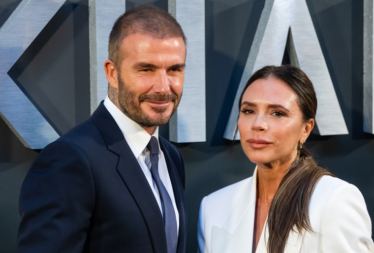 A Beckham házaspárt 2022-ben rabolták ki, ráadásul a betörők akkor jutottak be kensingtoni otthonukba, amikor otthon voltak akkor 10 éves lányukkal, Harperrel