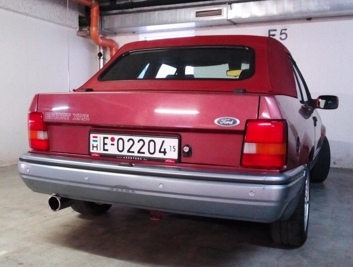 Ennek a világnak is elmúlt már a dicsősége.