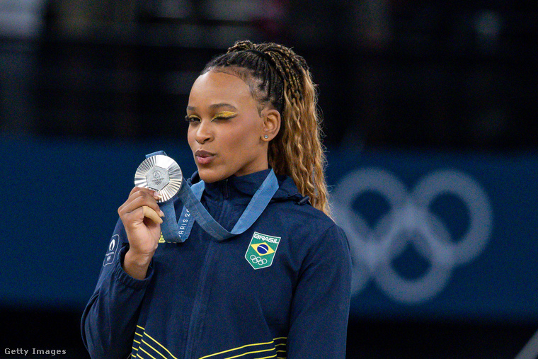 Rebeca Rodrigues de AndradeA brazil tornász, igazi csillag a sportágban