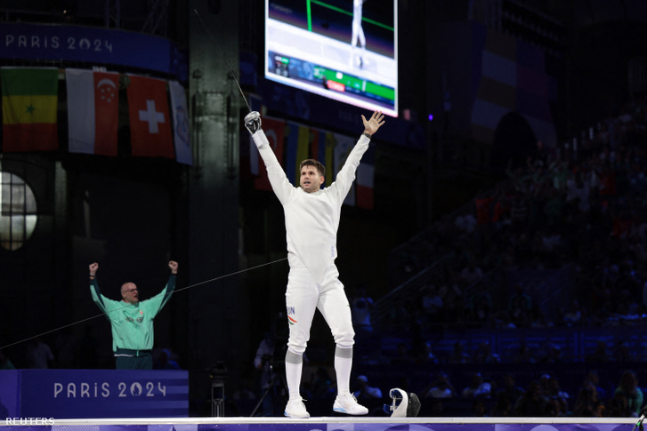 Siklósi Gergely a 2024-es párizsi nyári olimpia férfi párbajtőr csapatversenyének döntőjében a Grand Palais kiállítócsarnokban 2024. augusztus 2-án