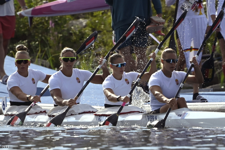 A női kajak négyes a párizsi olimpián 2024. augusztus 6-án