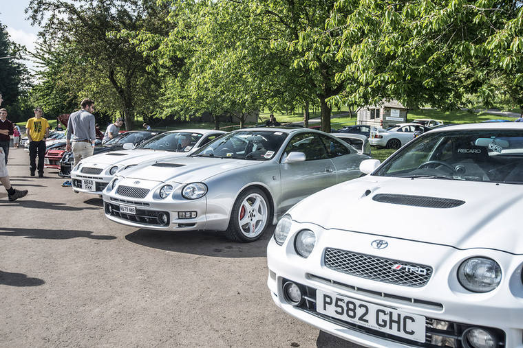 Toyota Celica GT-Four - Versenyeken és utcán is bizonyított&nbsp;A Toyota Celica legérdekesebb változata egyben a legfejlettebb is: a GT-Four minden változata kétliteres, turbós benzinest hord az orrában, és ahogy a nevéből is kikövetkeztethető, mindegyik összkerekes