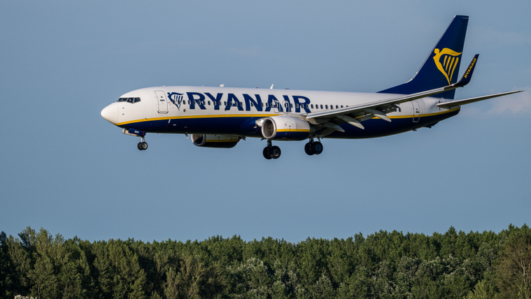 Az áradással sújtott Valenciában hagyta a Ryanair a&nbsp;magyar utasait