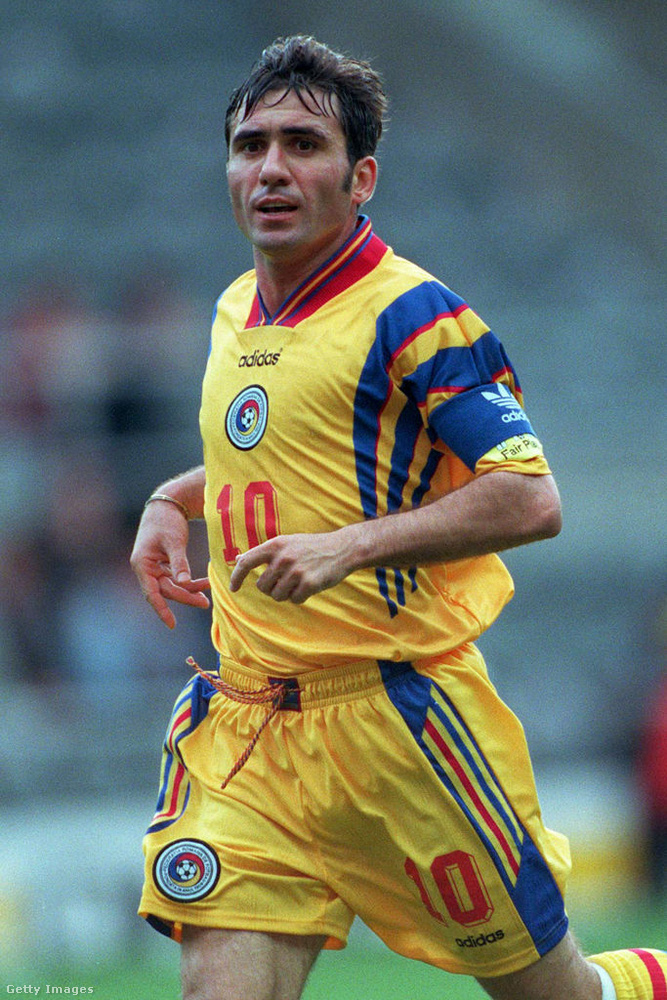 Gheorghe Hagi – A Kárpátok Maradonája&nbsp;Gheorghe Hagi, a román futball legnagyobb alakja, a 90-es években vezette csúcsra a román válogatottat