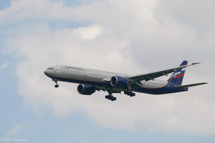 Az Aeroflot Boeing 777-300ER típusú repülőgépe leszállásra készül