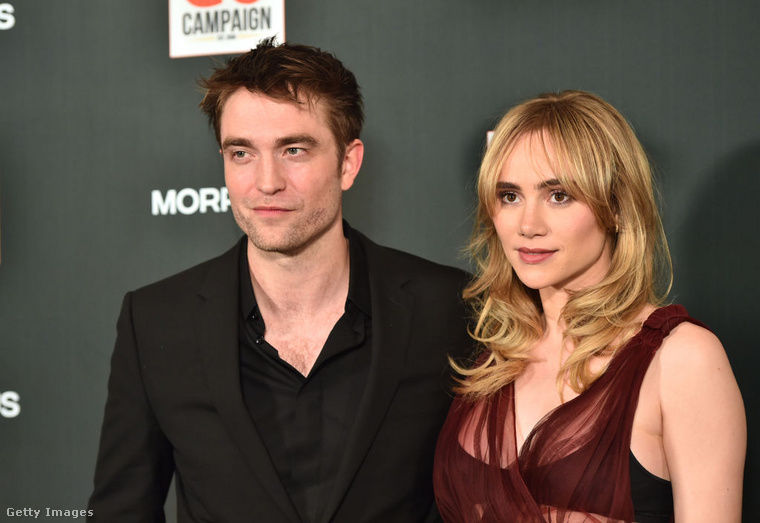 Robert Pattinson és Suki Waterhouse. (Fotó: Alberto E. Rodriguez / Getty Images Hungary)