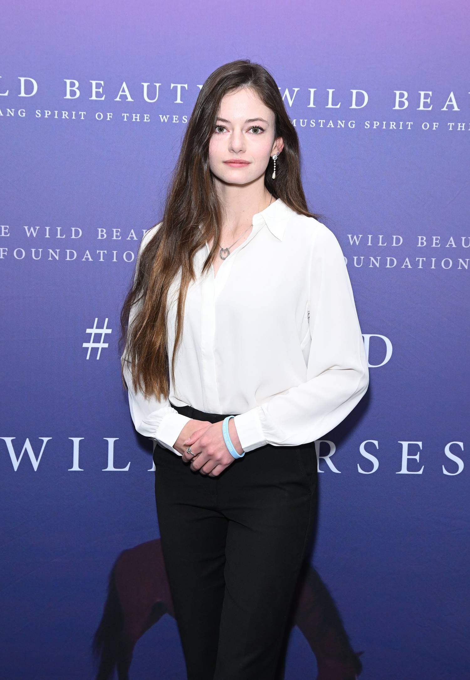 Íme Mackenzie Foy gyönyörű, felnőtt nőként.