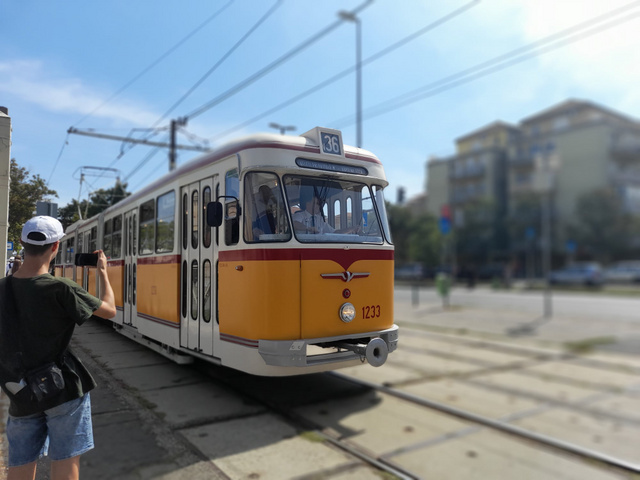 Budapesten nem az időjárás miatt változik a közlekedés, de a hétvége is tartogat még meglepetéseket