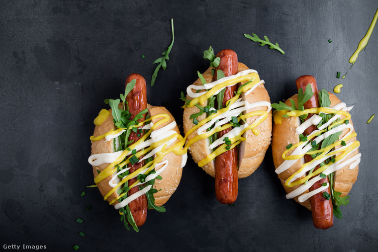 Emulsifiers are found in many processed foods, such as mayonnaise or hot dogs. (Photo: istetiana / Getty Images Hungary)