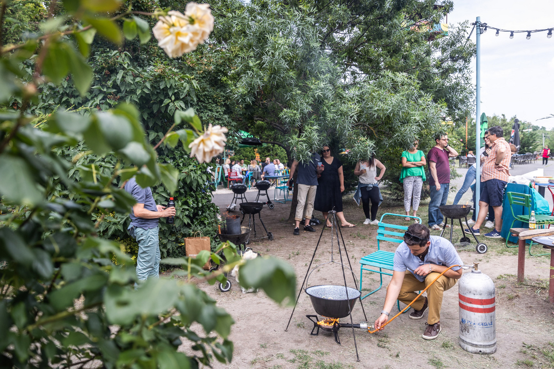 budapest-garden-230614-mk-9