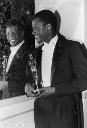 Sidney Poitier 1963-ban Oscar-díjat nyert