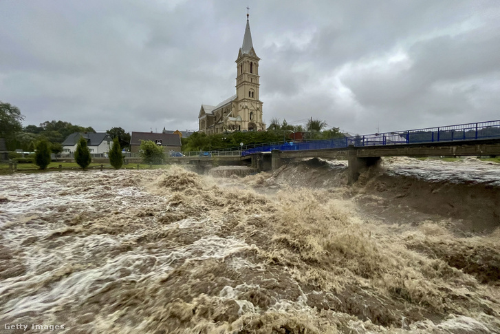 Flood alerts issued in Slovakia not just due to floods