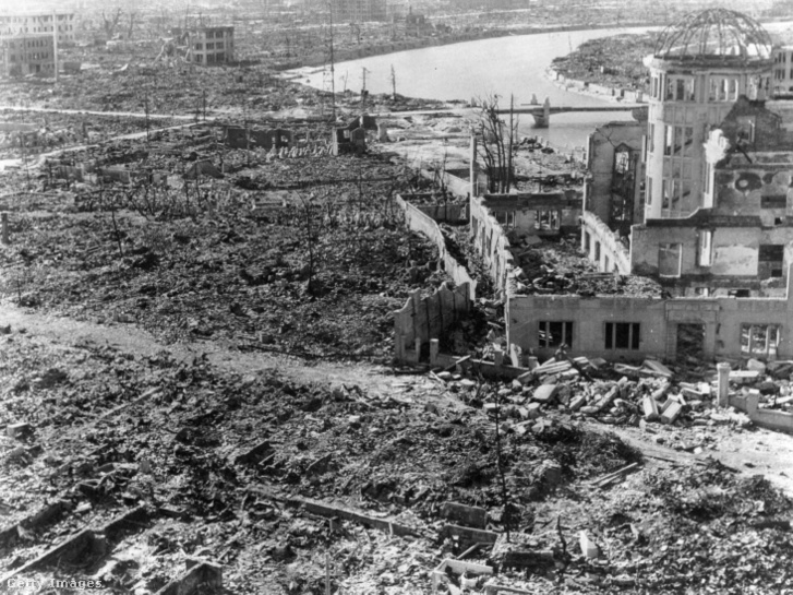 Hiroshima belvárosa az amerikai atombomba (1945. augusztus 6.) által okozott pusztítást követően