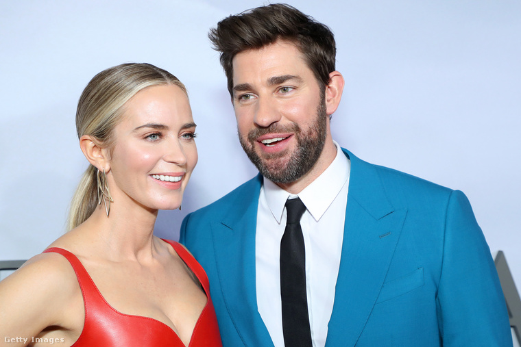 #9: Vörös szőnyeges romantika&nbsp;A vörös szőnyegek általában a fényűzésről és a stílusról szólnak, de amikor Emily Blunt és John Krasinski megjelennek, valami egészen különleges történik