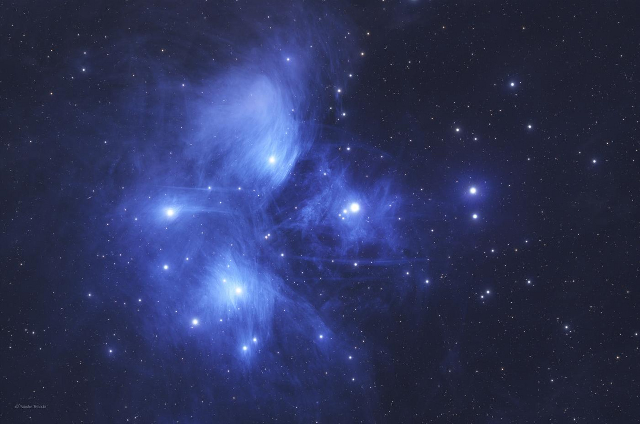 The Blue Details of M45: The Pleiades – Legjobb újoncok