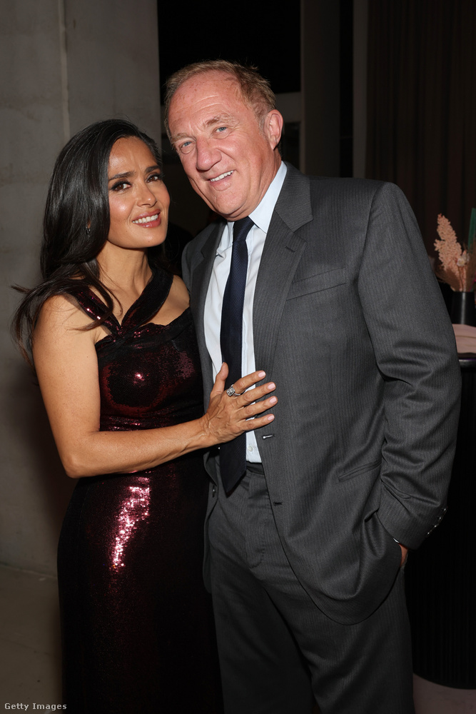 Salma Hayek és Francois-Henri Pinault 2009-ben házasodott össze a híres velencei Teatro La Fenice operaházban, és az esküvő mintegy 3,5 millió dollárba, vagyis 1,2 milliárd forintba került.