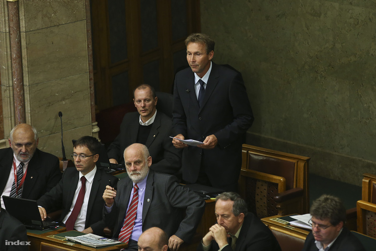 Bohács Zsolt a parlamentben.
