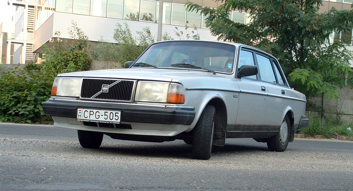 volvo240 000