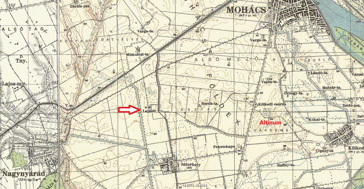 Az 1941-es Negyedik Katonai Felmérés kivágata, amely mutatja az 1940-ben felfedezett Altinumot és azt a Lajmért, ahol Papp László a három halottat feltárta a falu temetőjében