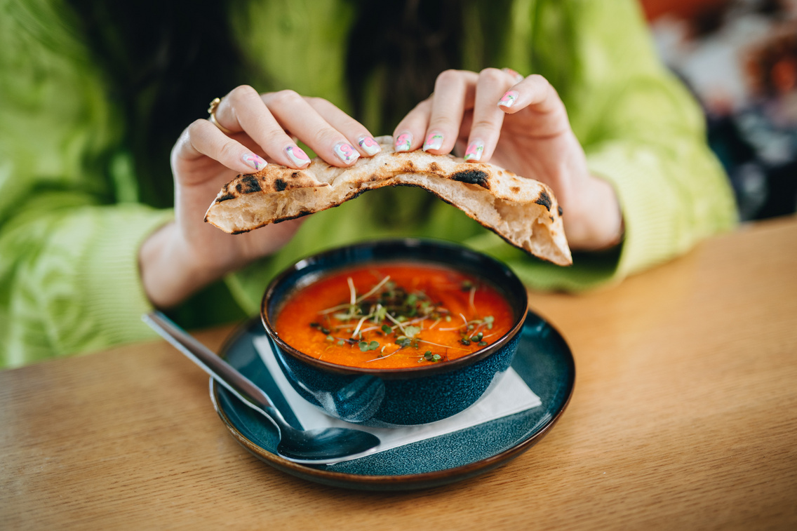 Gazpacho pinsa romana-szelettel