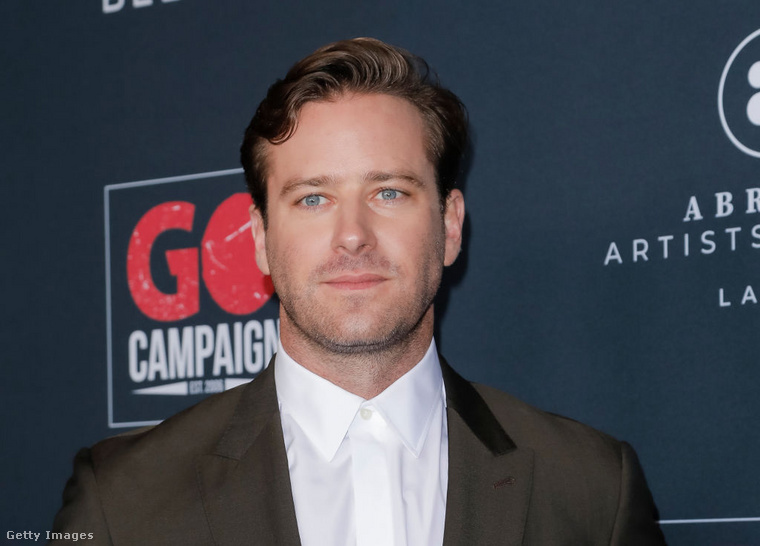 Armie Hammer: bizarr üzenetek és kannibál fantáziák Armie Hammer 2021-ben kavart óriási botrányt, amikor bizarr üzeneteket szivárogtattak ki róla, amelyeket különböző női partnereinek küldött