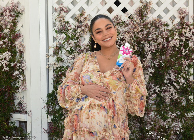 Vanessa Hudgens: „Az emberek fognak meghalni… de ez elkerülhetetlen?”&nbsp;Vanessa Hudgens, a „High School Musical” egykori sztárja, 2020-ban hatalmas botrányt okozott, amikor az Instagramon a COVID-19 kapcsán azt mondta: „Még ha mindenki megkapja is, emberek fognak meghalni… ami szörnyű, de elkerülhetetlen.” A kijelentés óriási felháborodást váltott ki, sokan érzéketlennek és önzőnek bélyegezték