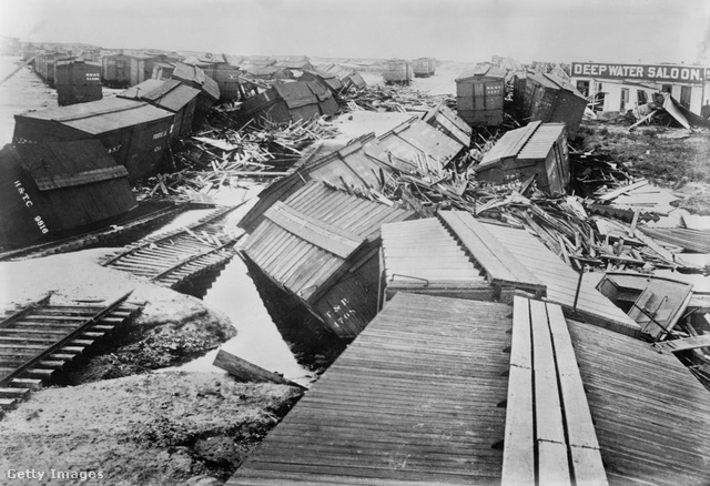 A Galveston hurrikán által okozott károkat 1900-ban 20 millió dollárra becsülték, ami ma 700 milliónak felel meg