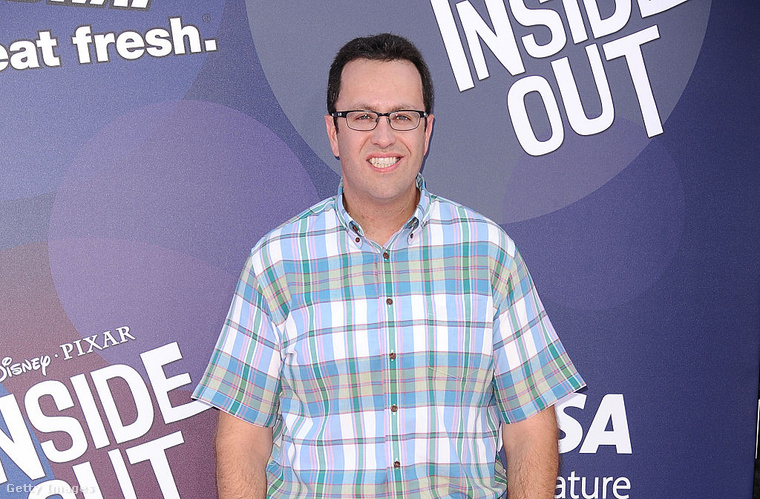 Jared Fogle&nbsp;Jared Fogle neve a Subway szendvicsekkel vált ismertté, miután az egyetem alatt közel 250 kilót fogyott az étteremlánc ételeivel