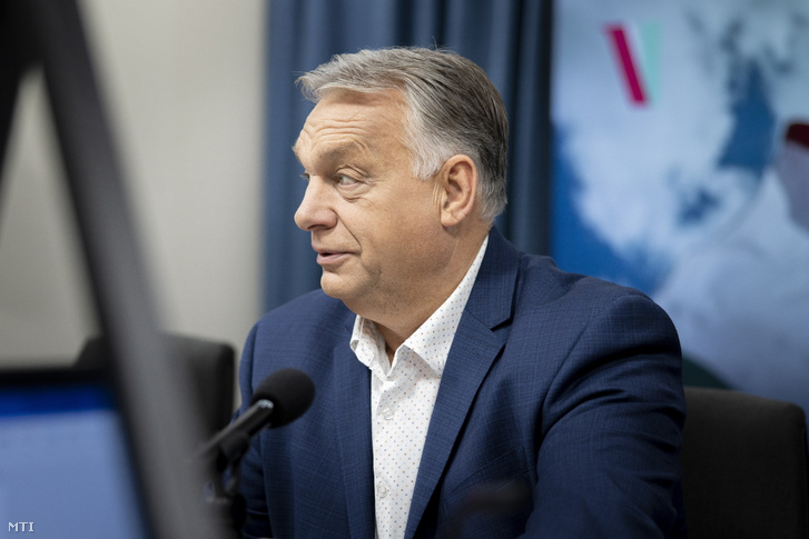 Orbán Viktor miniszterelnök interjút ad a Jó reggelt, Magyarország! című műsorban a Kossuth rádió óbudai stúdiójában 2024. október 18-án