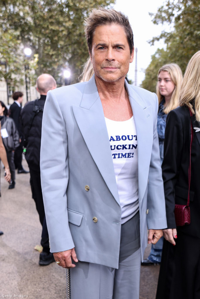 Rob Lowe&nbsp;Rob Lowe karrierje a ’80-as évek végén valóban csúcson volt, amikor egy hatalmas botrány mindent megváltoztatott: kiszivárgott egy szexvideó róla, amelyen egy 16 éves lánnyal látható