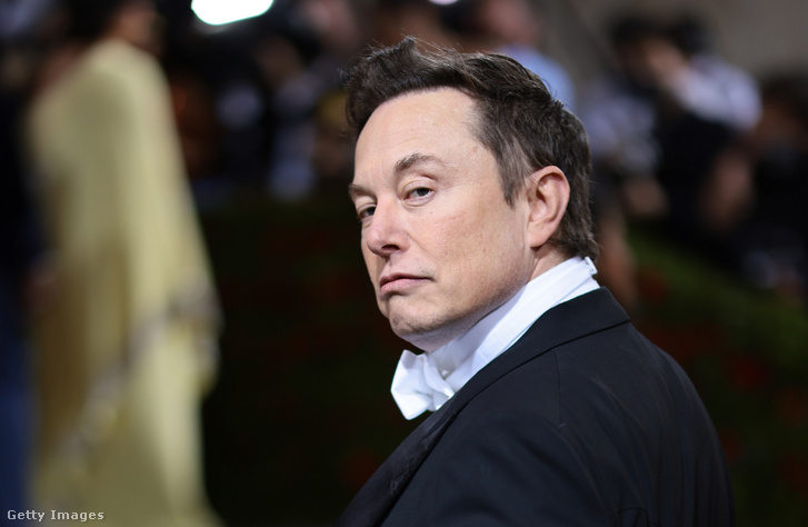 Elon Musk 2022. május 2-án - Fotó: Dimitrios Kambouris/Getty Images