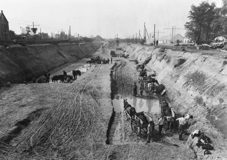 Kerepesi út. A metró és a gödöllői HÉV Hungária körúti, tervezett közös végállomásának építése 1950-ben