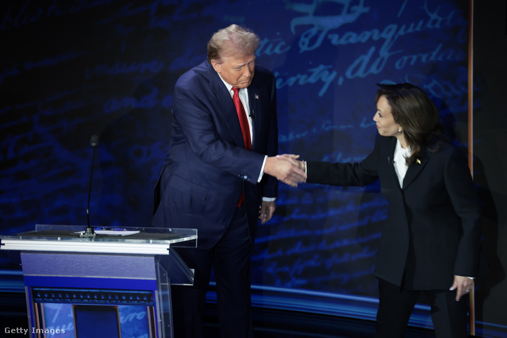 Donald Trump republikánus elnökjelölt és Kamala Harris demokrata elnökjelölt 2024. szeptember 10-én Philadelphiában, Pennsylvania államban