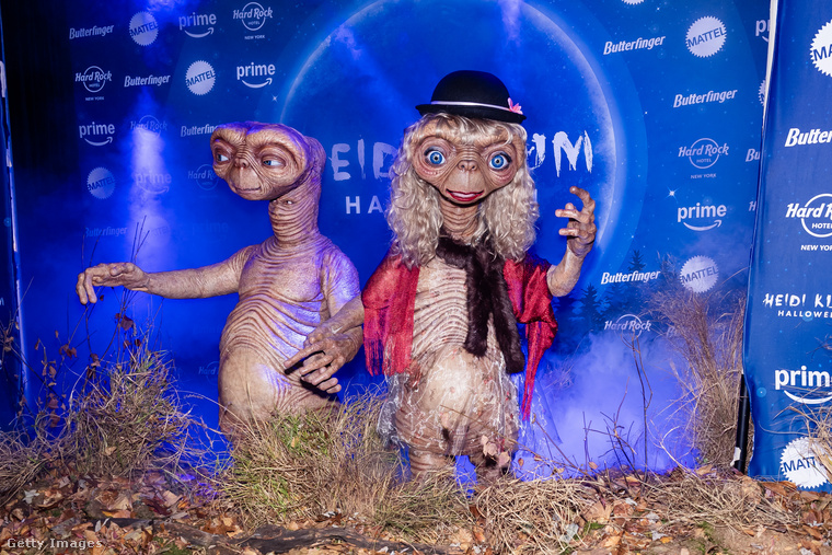 Tom Kaulitz és Heidi Klum&nbsp;Heidi Klum és férje, Tom Kaulitz ezúttal is kitett magáért Halloween alkalmából, amikor E.T