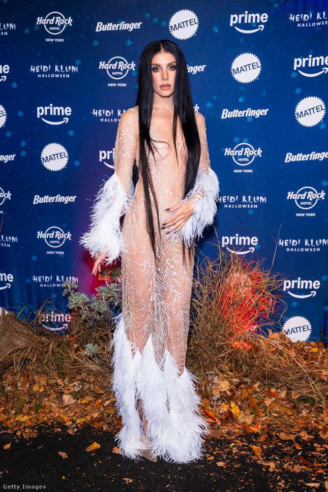 Valentina Ferrer&nbsp;Elegáns és varázslatos megjelenéssel hódította meg Heidi Klum Halloween-partiját