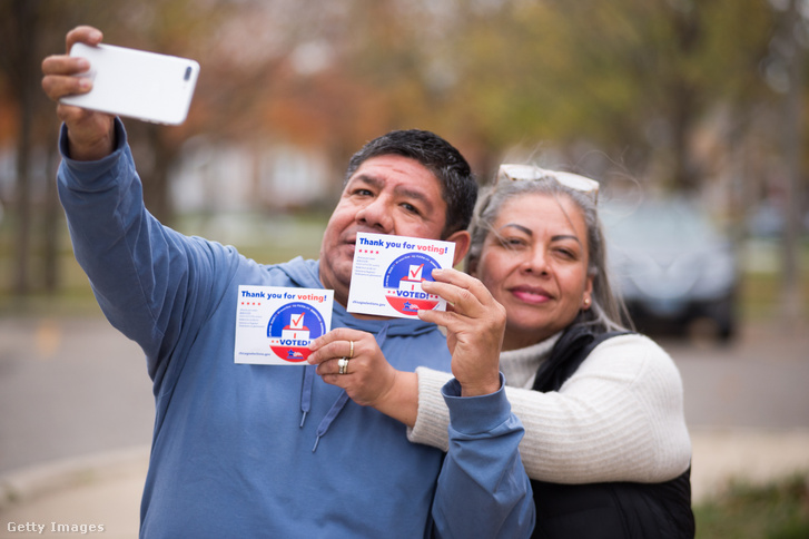 Szavazük az Illinois állambeli Chicagóban lévő szavazóhelyiségben 2024. november 3-án