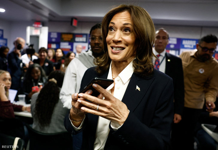 Kamala Harris demokrata elnökjelölt a Demokrata Nemzeti Bizottság (DNC) székházában a 2024-es amerikai elnökválasztás napján