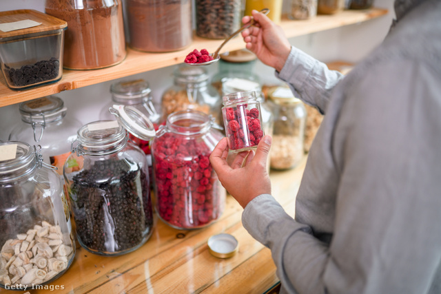 Mondj nemet az egyszer használatos műanyagokra, majd fokozatosan térj át a zero waste vásárlásra