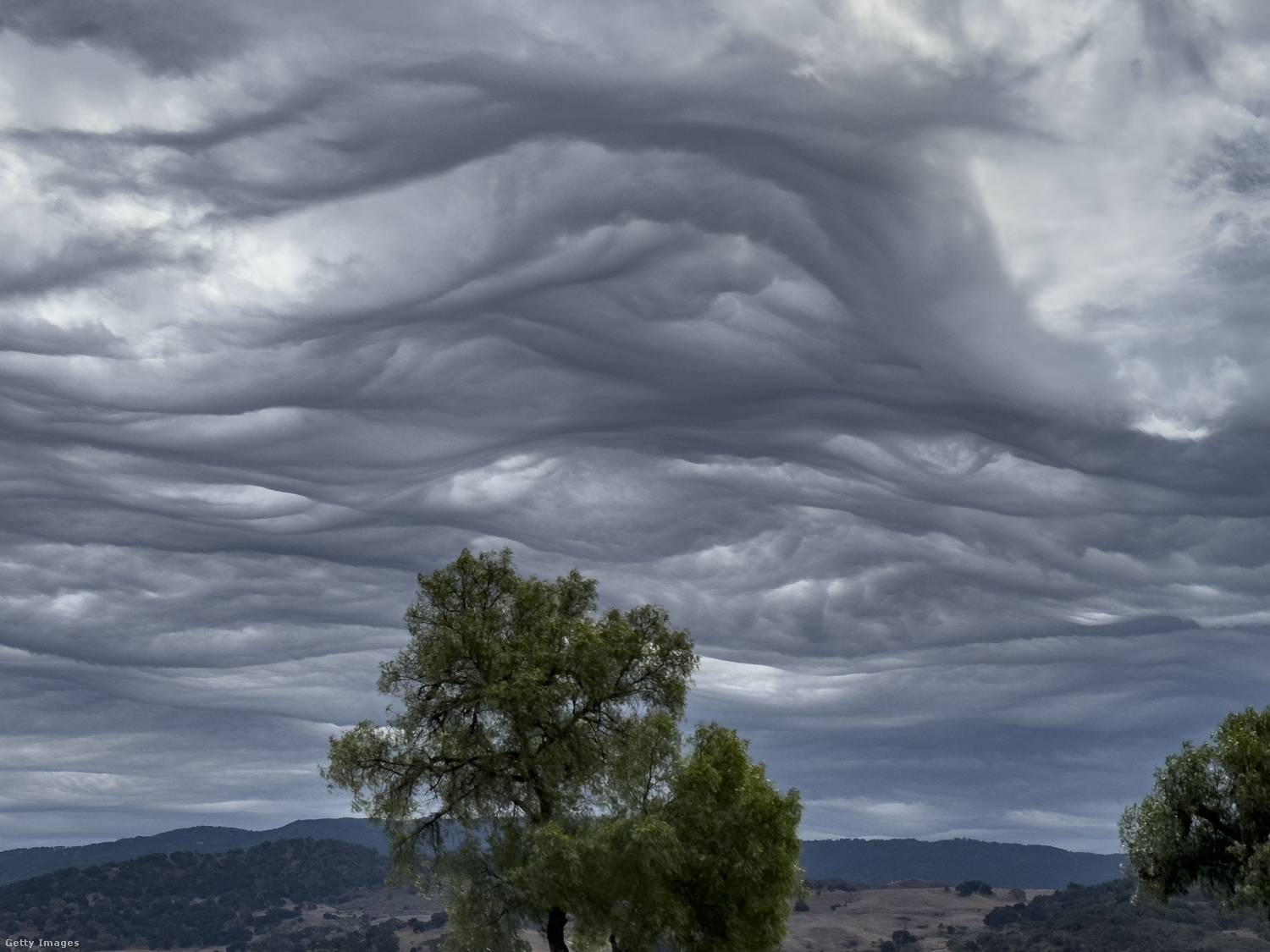 asperitas felhő 1